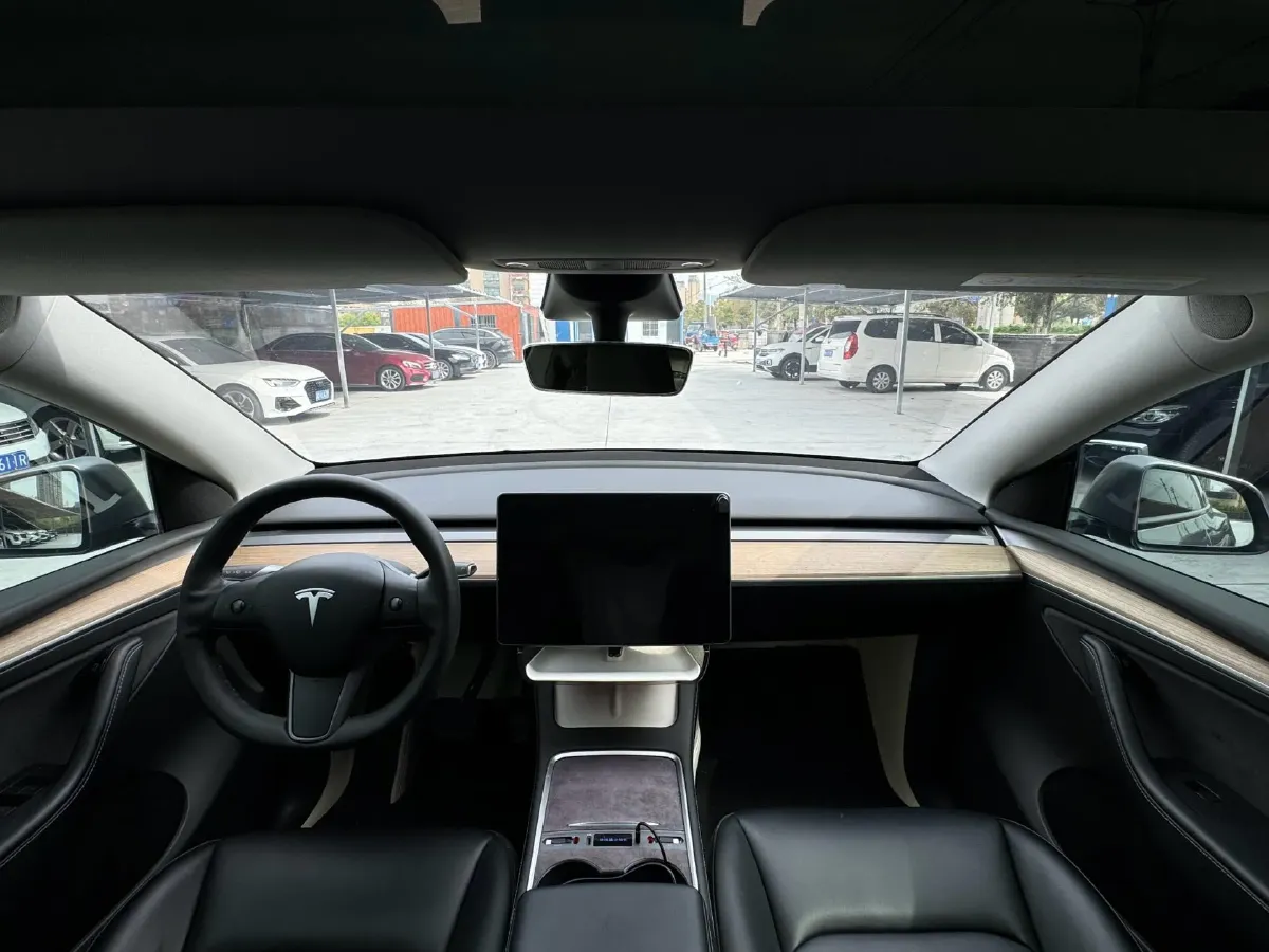 2022 Tesla Model Y BEV 60KWH,autocango,china used car exporter,china ev exporter,chinese used car exporter,chinese used ev exporter