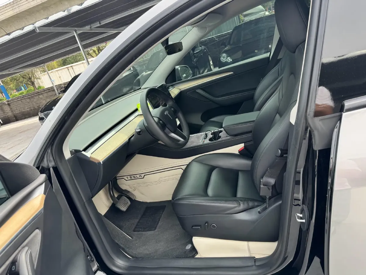 2022 Tesla Model Y BEV 60KWH,autocango,china used car exporter,china ev exporter,chinese used car exporter,chinese used ev exporter