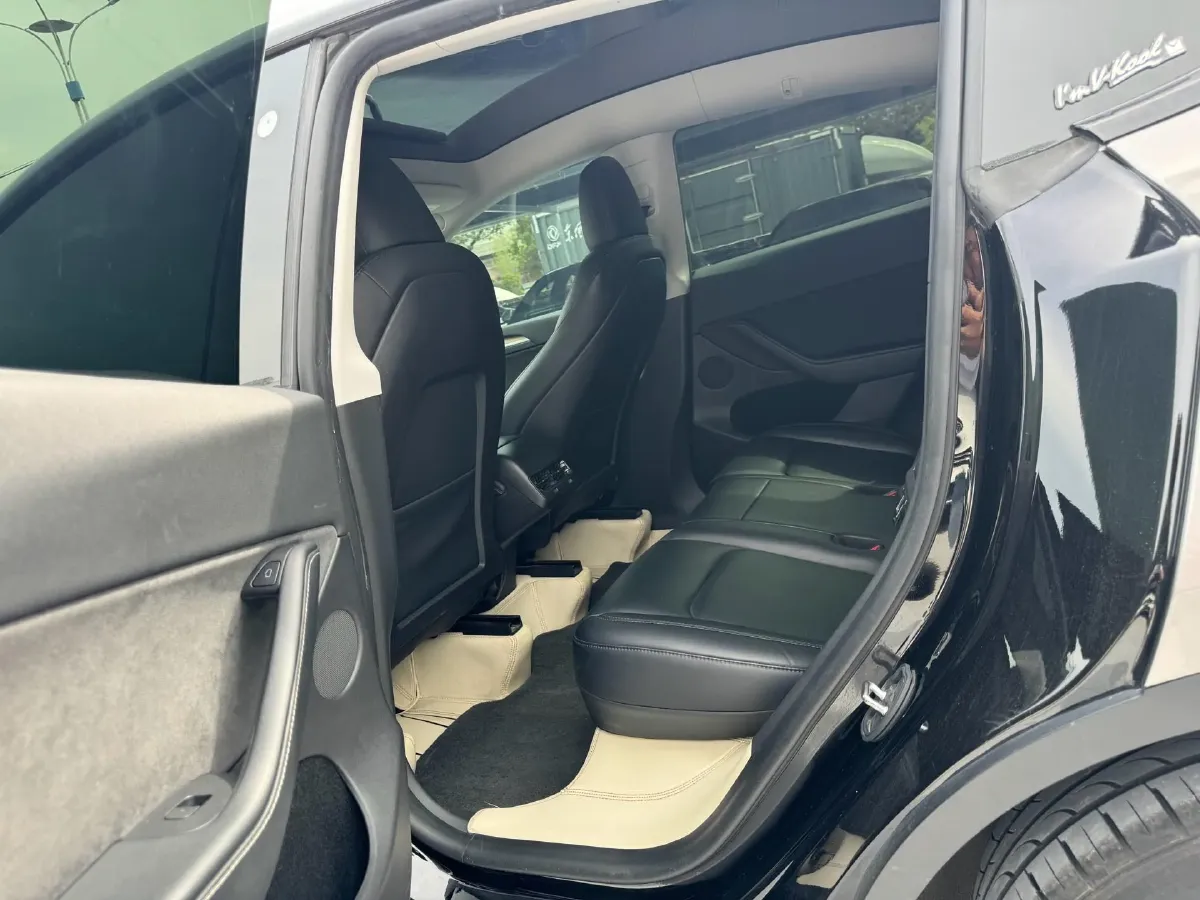 2022 Tesla Model Y BEV 60KWH,autocango,china used car exporter,china ev exporter,chinese used car exporter,chinese used ev exporter