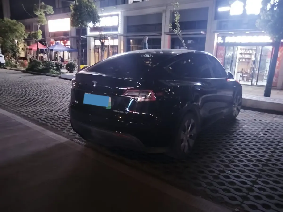 2022 Tesla Model Y BEV 60KWH,autocango,china used car exporter,china ev exporter,chinese used car exporter,chinese used ev exporter