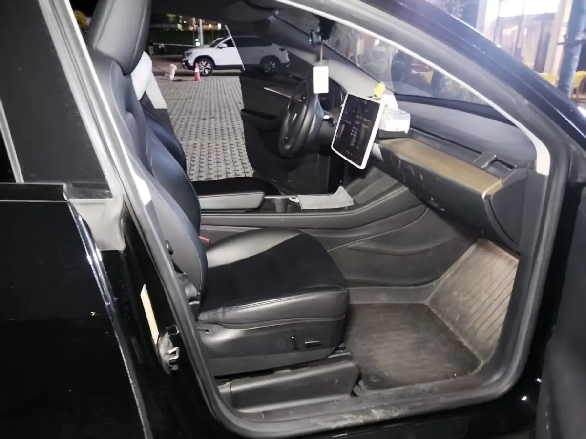 2022 Tesla Model Y BEV 60KWH,autocango,china used car exporter,china ev exporter,chinese used car exporter,chinese used ev exporter