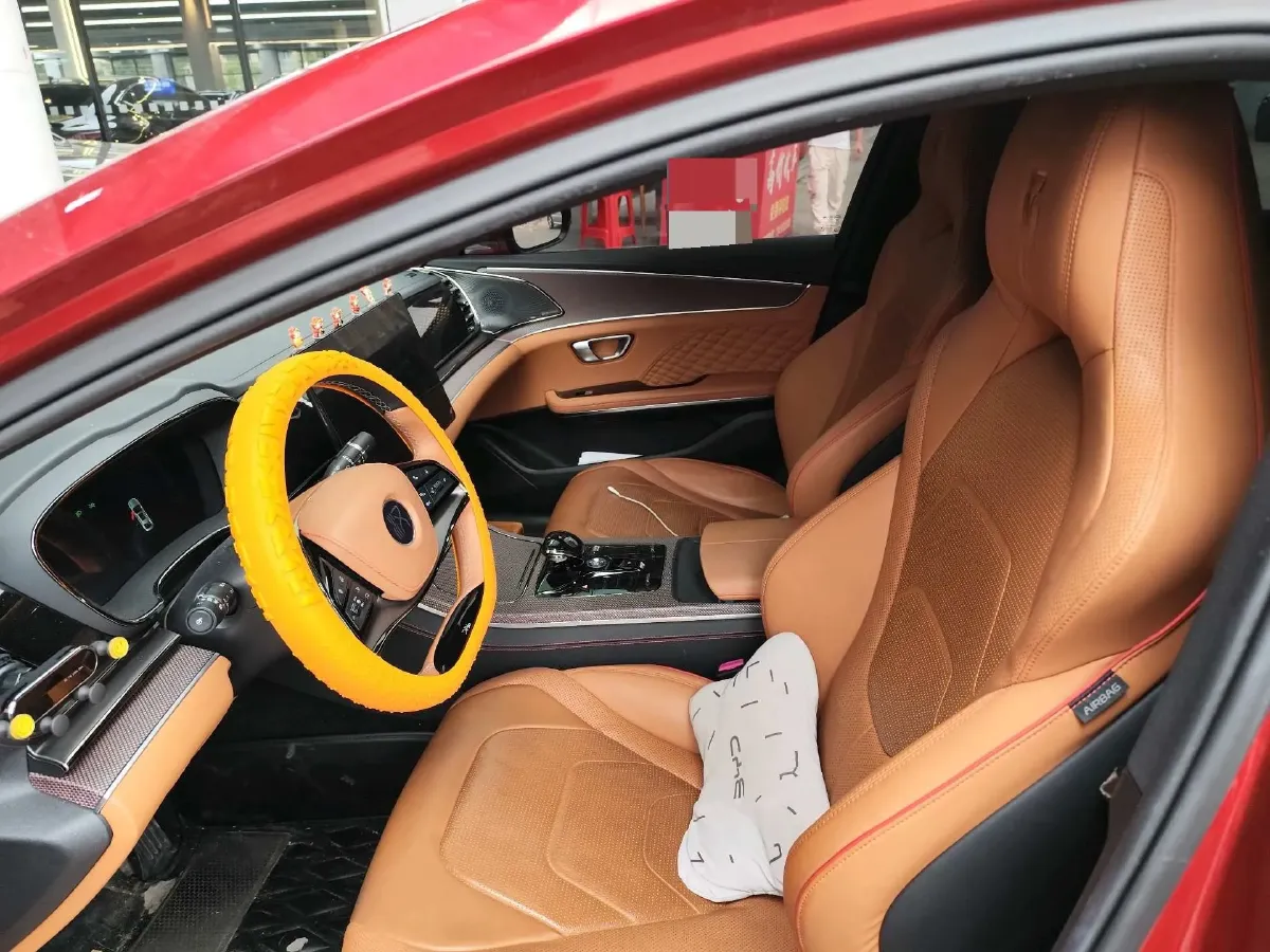 2022 Volkswagen Tiguan L 2.0T 186HP L4 7DCT,autocango,china used car exporter,china ev exporter,chinese used car exporter,chinese used ev exporter