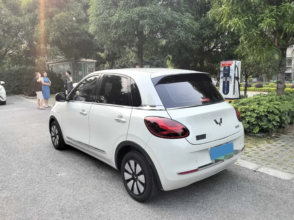 2023 WuLing BinGuo BEV 31.9KWH,autocango,china used car exporter,china ev exporter,chinese used car exporter,chinese used ev exporter