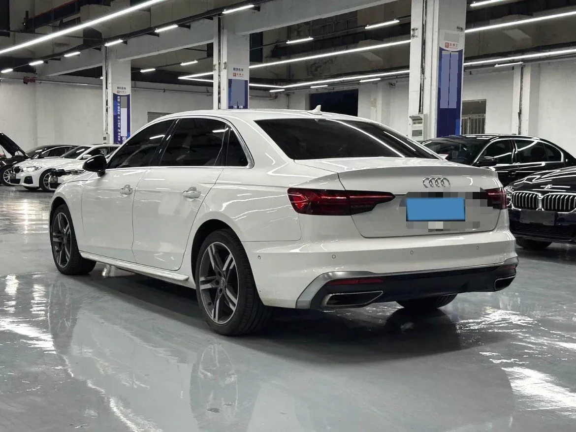 2020 Audi A4L 2.0T 190HP L4 7DCT,autocango,china used car exporter,china ev exporter,chinese used car exporter,chinese used ev exporter