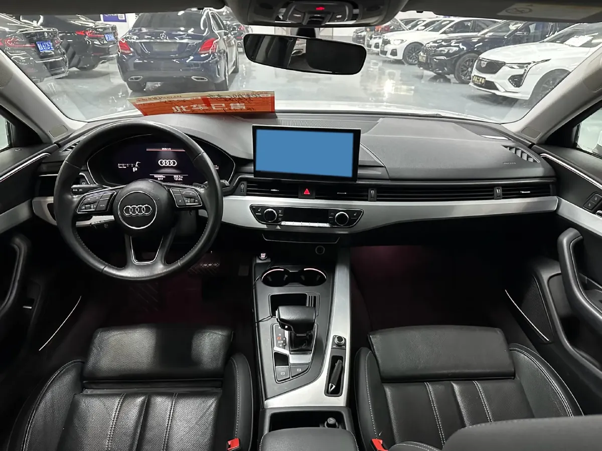 2020 Audi A4L 2.0T 190HP L4 7DCT,autocango,china used car exporter,china ev exporter,chinese used car exporter,chinese used ev exporter