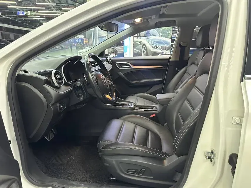 2019 MAXUS XinTu V80 2.5T 136HP L4 6AMT,autocango,china used car exporter,china ev exporter,chinese used car exporter,chinese used ev exporter