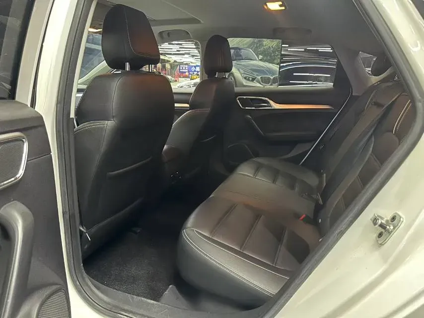 2019 MAXUS XinTu V80 2.5T 136HP L4 6AMT,autocango,china used car exporter,china ev exporter,chinese used car exporter,chinese used ev exporter