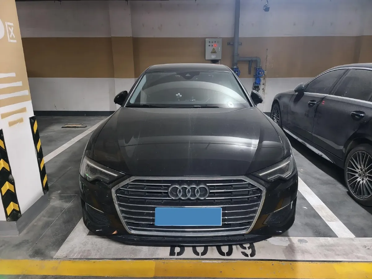 2020 Audi A6L 2.0T 224HP L4 7DCT,autocango,china used car exporter,china ev exporter,chinese used car exporter,chinese used ev exporter