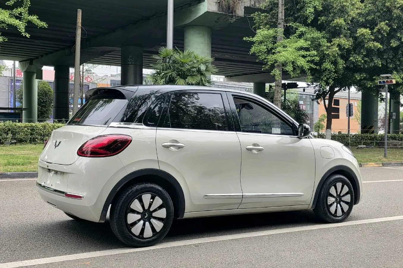 2023 WuLing BinGuo BEV 31.9KWH,autocango,china used car exporter,china ev exporter,chinese used car exporter,chinese used ev exporter