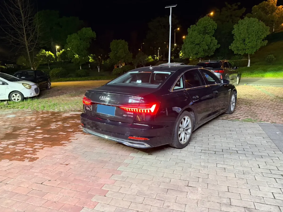 2023 Audi A6L 2.0T 190HP L4 7DCT,autocango,china used car exporter,china ev exporter,chinese used car exporter,chinese used ev exporter