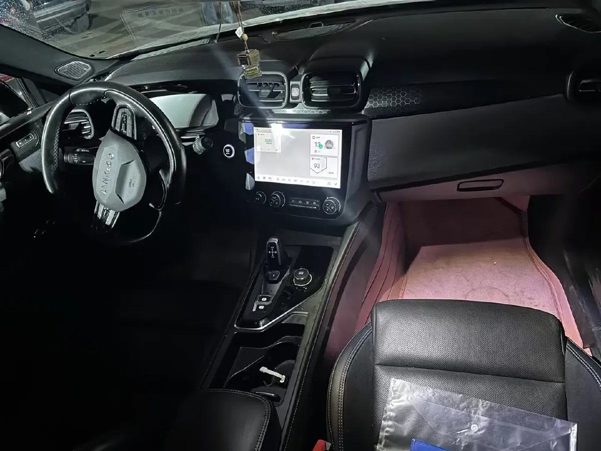 2022 LYNK&CO 02 Hatchback 2.0T 190HP L4 7DCT,autocango,china used car exporter,china ev exporter,chinese used car exporter,chinese used ev exporter