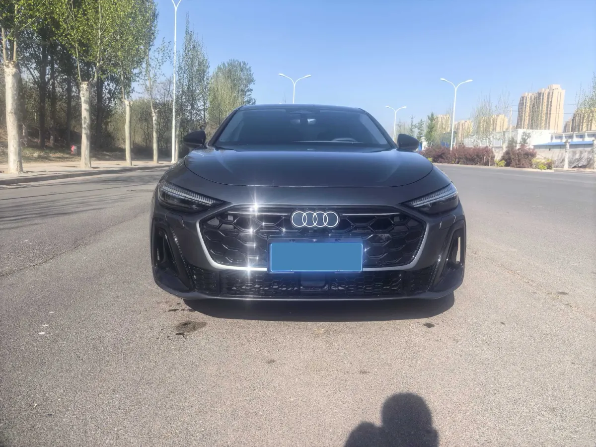 2026 Audi A5L 2.0T 204HP L4 7DCT,autocango,china used car exporter,china ev exporter,chinese used car exporter,chinese used ev exporter