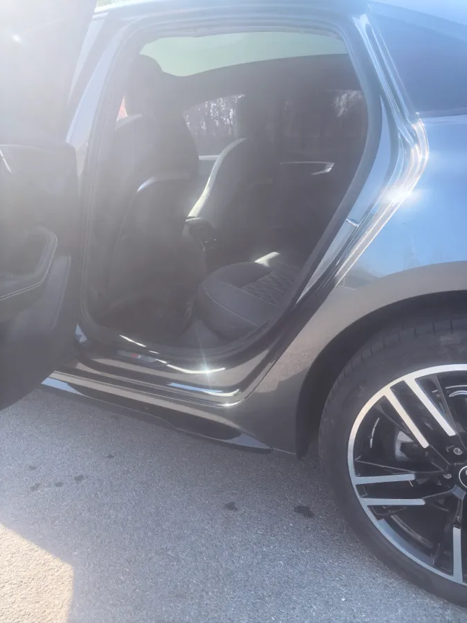 2026 Audi A5L 2.0T 204HP L4 7DCT,autocango,china used car exporter,china ev exporter,chinese used car exporter,chinese used ev exporter