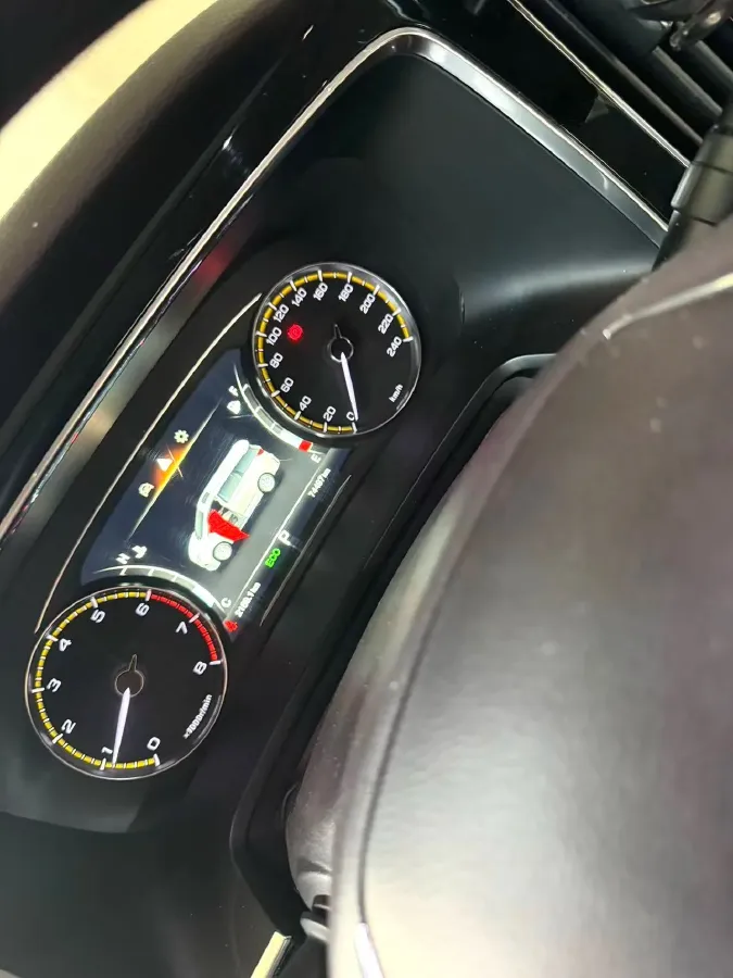 2021 GAC Trumpchi M8 2.0T 252HP L4 8AT,autocango,china used car exporter,china ev exporter,chinese used car exporter,chinese used ev exporter