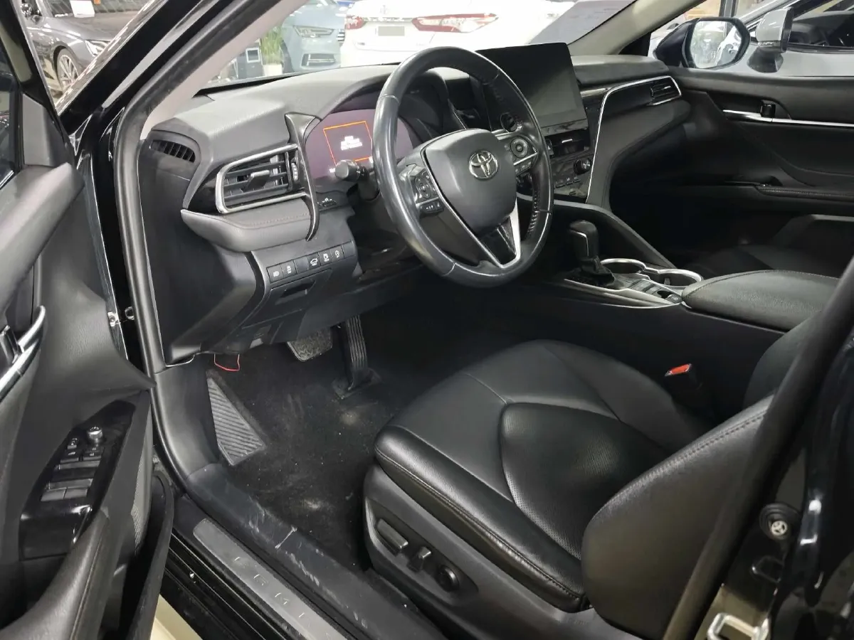 2021 Toyota Camry 2.5L 209HP L4 8AT,autocango,china used car exporter,china ev exporter,chinese used car exporter,chinese used ev exporter
