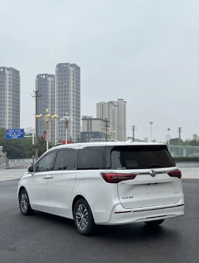 2021 Buick GL8 2.0T 237HP L4 9AT,autocango,china used car exporter,china ev exporter,chinese used car exporter,chinese used ev exporter