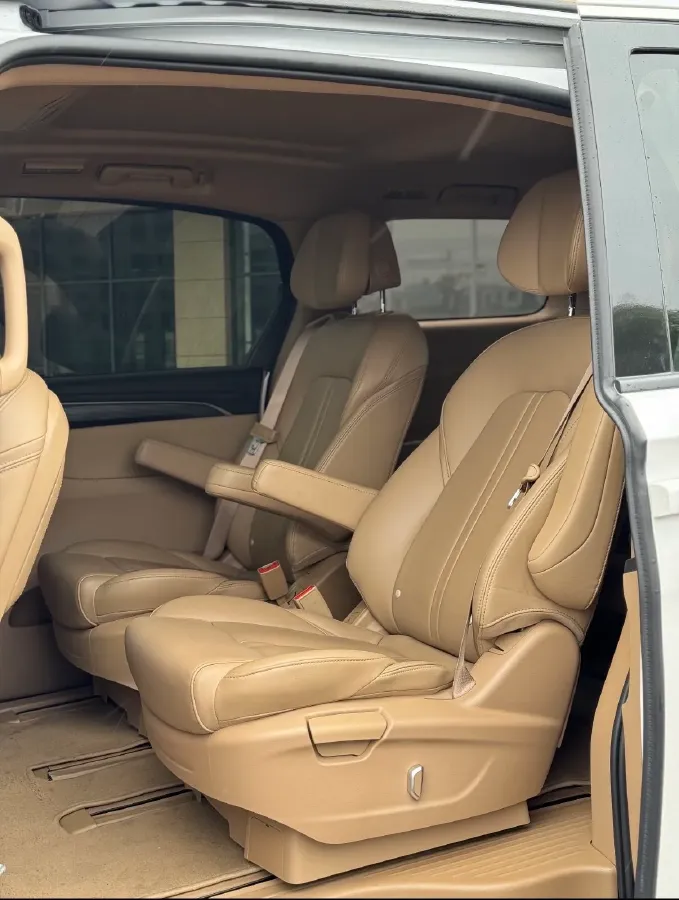 2021 Buick GL8 2.0T 237HP L4 9AT,autocango,china used car exporter,china ev exporter,chinese used car exporter,chinese used ev exporter