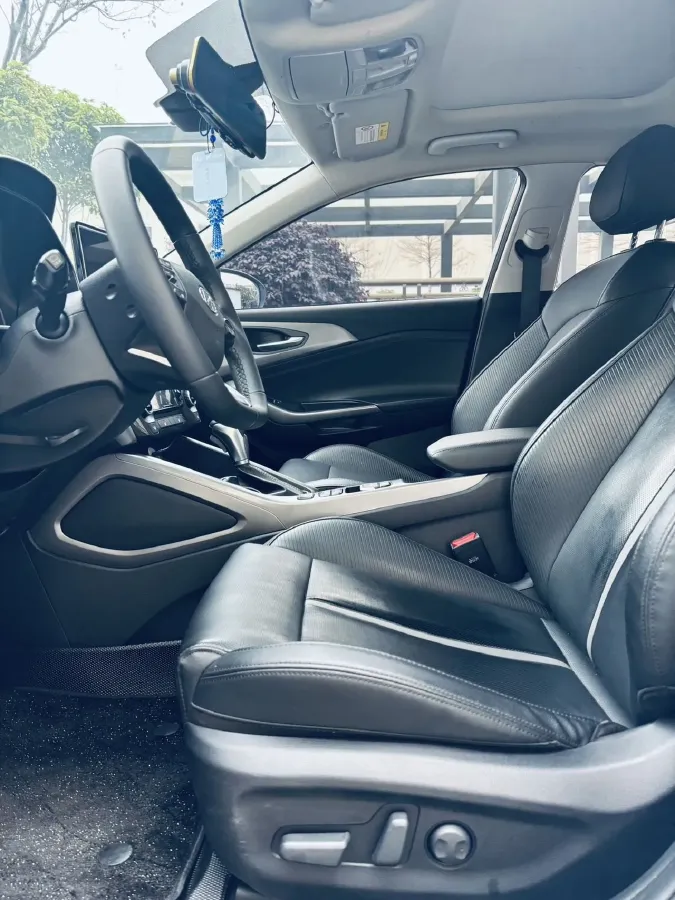 2021 Hyundai La Festa 1.6T 204HP L4 7DCT,autocango,china used car exporter,china ev exporter,chinese used car exporter,chinese used ev exporter