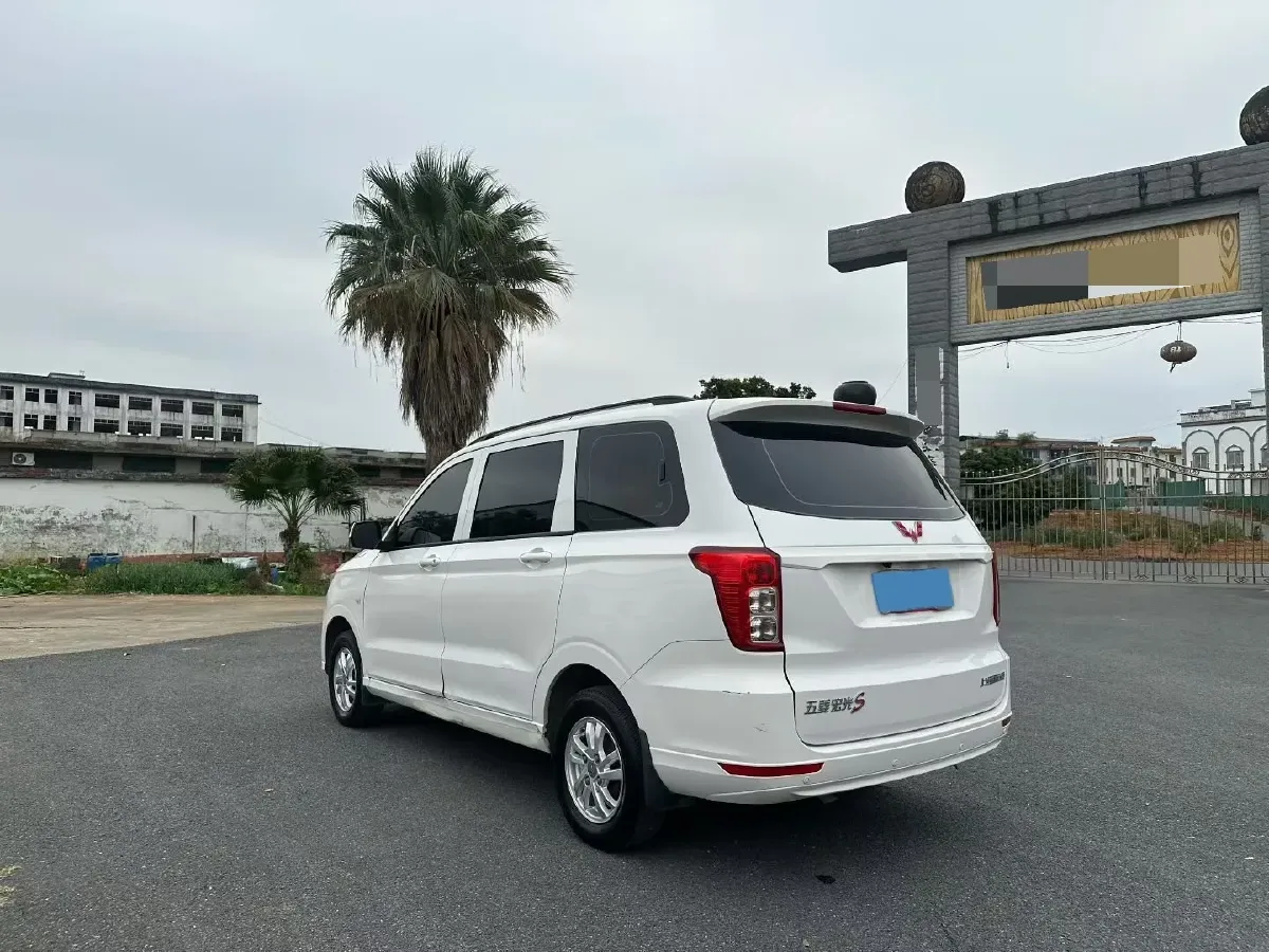 2019 WuLing HongGuang 1.5L 99HP L4 6MT,autocango,china used car exporter,china ev exporter,chinese used car exporter,chinese used ev exporter