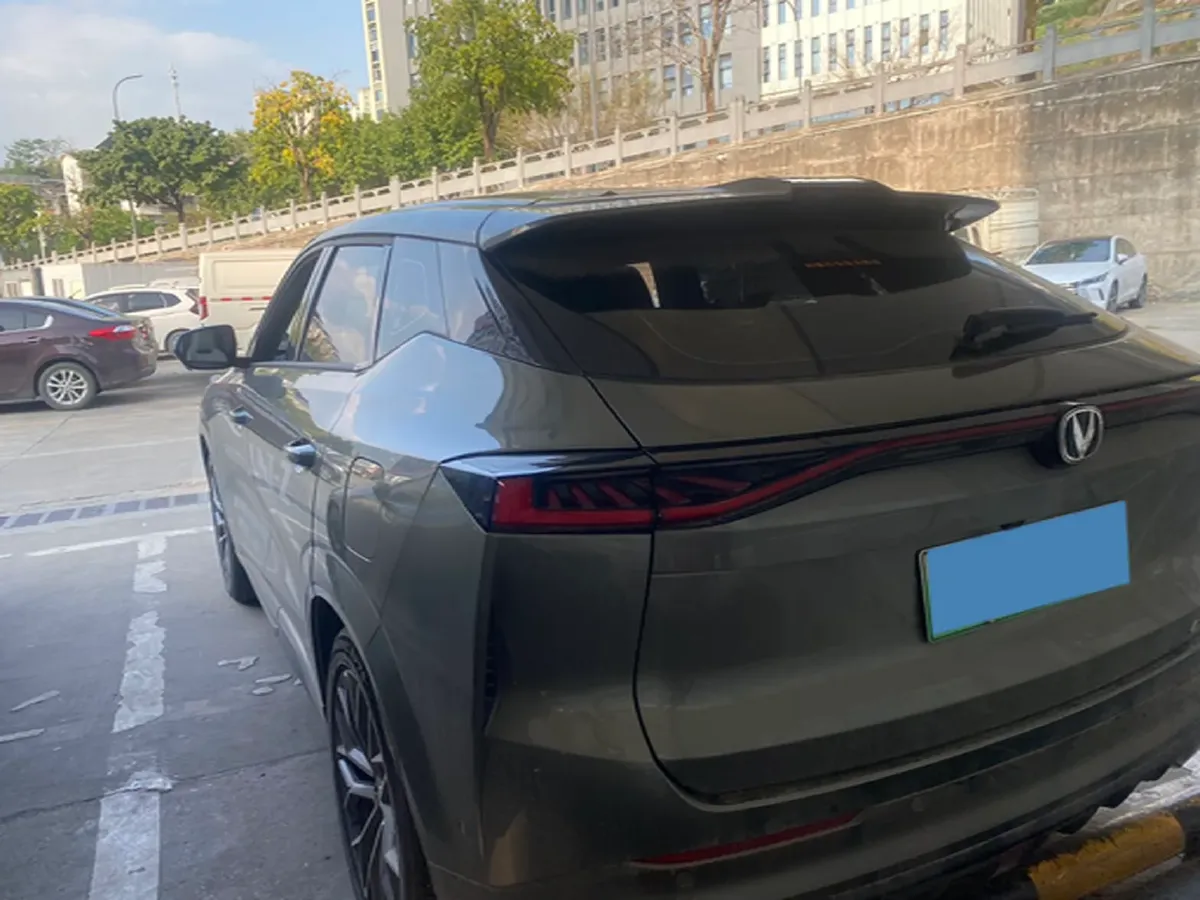 2024 ChangAn UNI-Z 1.5L 98HP L4 E-CVT PHEV 18.4KWH,autocango,china used car exporter,china ev exporter,chinese used car exporter,chinese used ev exporter