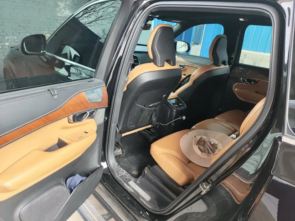 2019 Volvo XC90 PHEV 2.0T 320HP L4 8AT PHEV 10.4KWH,autocango,china used car exporter,china ev exporter,chinese used car exporter,chinese used ev exporter