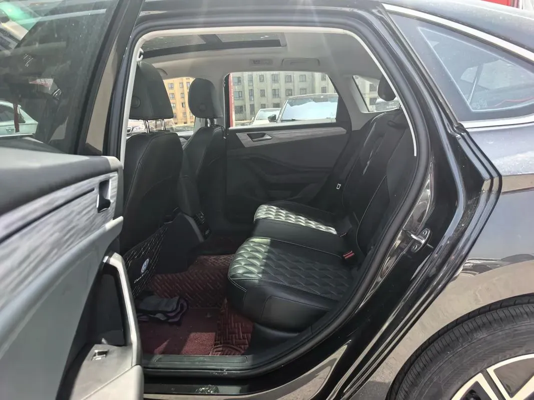 2023 Volkswagen Sagitar 1.5T 160HP L4 7DCT,autocango,china used car exporter,china ev exporter,chinese used car exporter,chinese used ev exporter