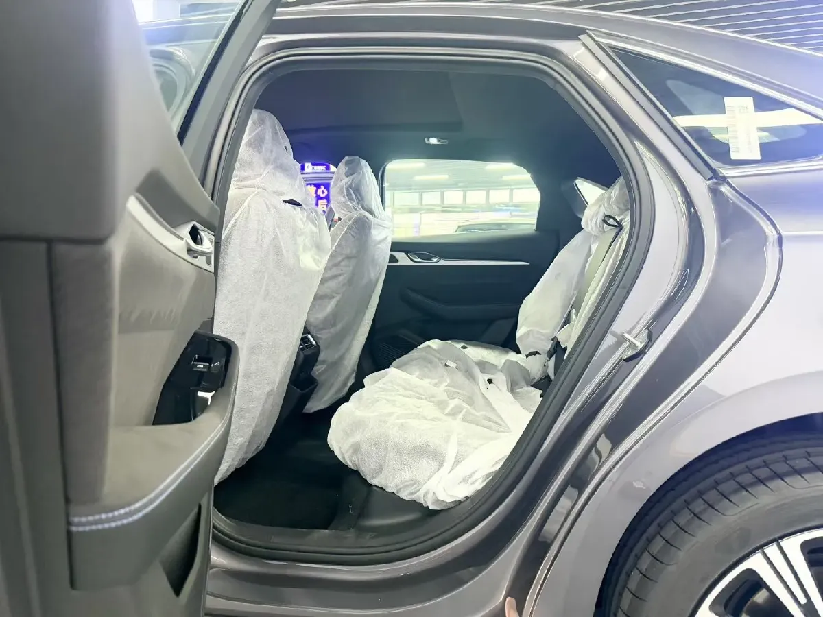 2025 Geely Preface 2.0T 238HP L4 8AT,autocango,china used car exporter,china ev exporter,chinese used car exporter,chinese used ev exporter