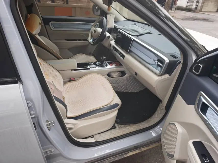 2023 Geely ICON 1.5T 181HP L4 7DCT,autocango,china used car exporter,china ev exporter,chinese used car exporter,chinese used ev exporter