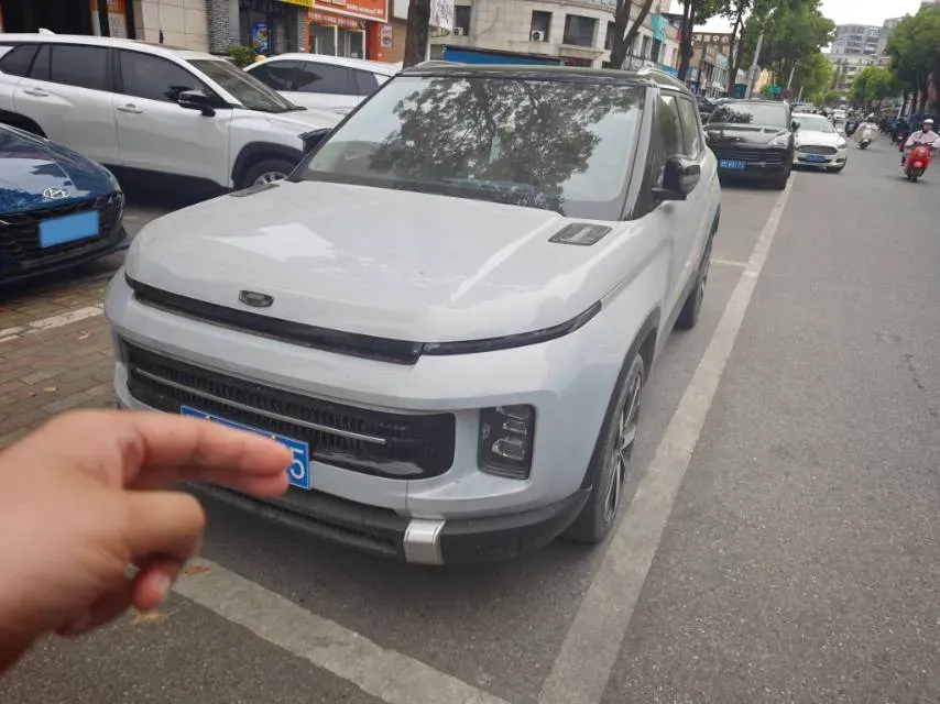 2023 Geely ICON 1.5T 181HP L4 7DCT,autocango,china used car exporter,china ev exporter,chinese used car exporter,chinese used ev exporter