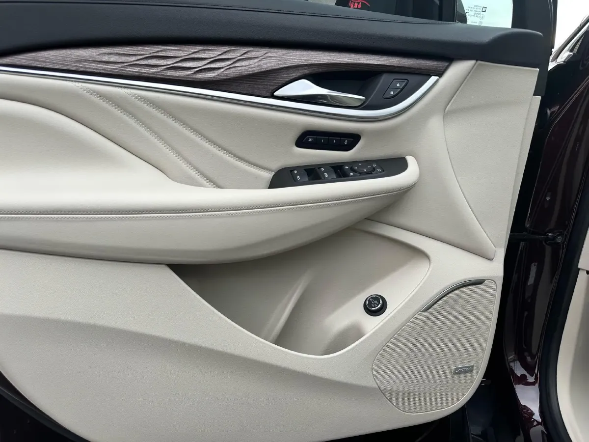 2020 Buick Enclave 2.0T 237HP L4 9AT,autocango,china used car exporter,china ev exporter,chinese used car exporter,chinese used ev exporter