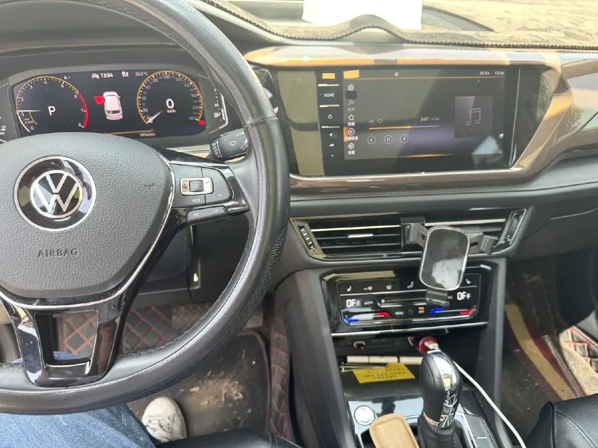 2021 Volkswagen Tharu 1.4T 150HP L4 7DCT,autocango,china used car exporter,china ev exporter,chinese used car exporter,chinese used ev exporter