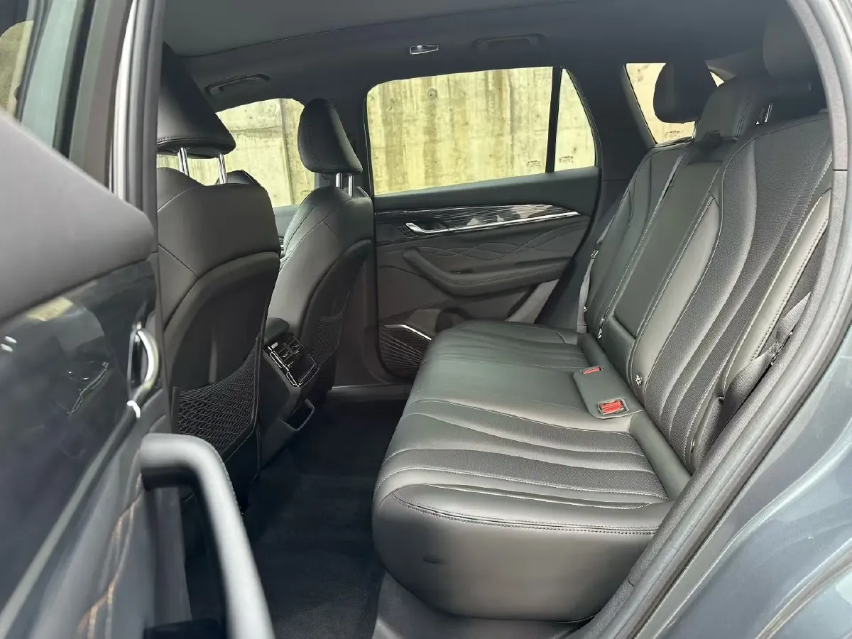 2024 Geely Monjaro 2.0T 218HP L4 7DCT,autocango,china used car exporter,china ev exporter,chinese used car exporter,chinese used ev exporter