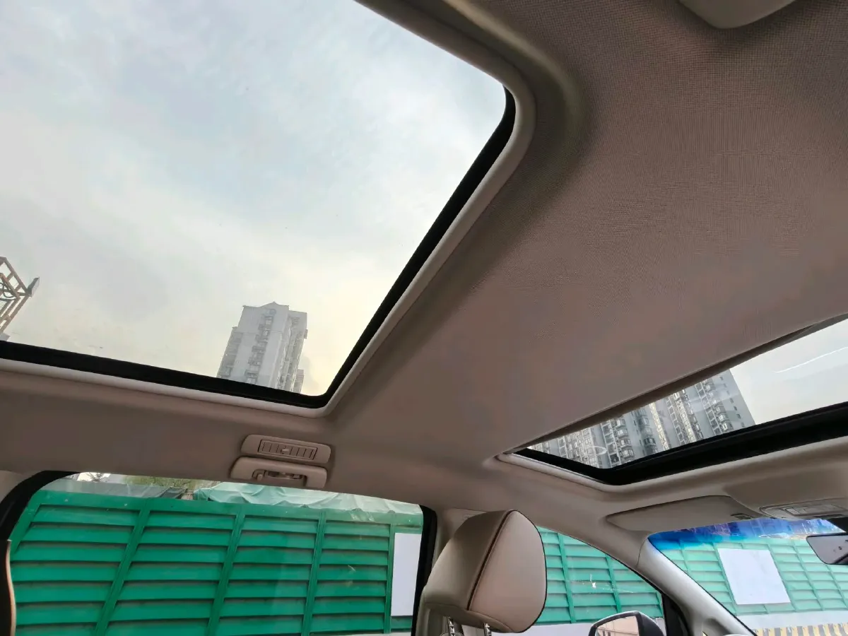 2021 Buick GL8 2.0T 237HP L4 9AT,autocango,china used car exporter,china ev exporter,chinese used car exporter,chinese used ev exporter