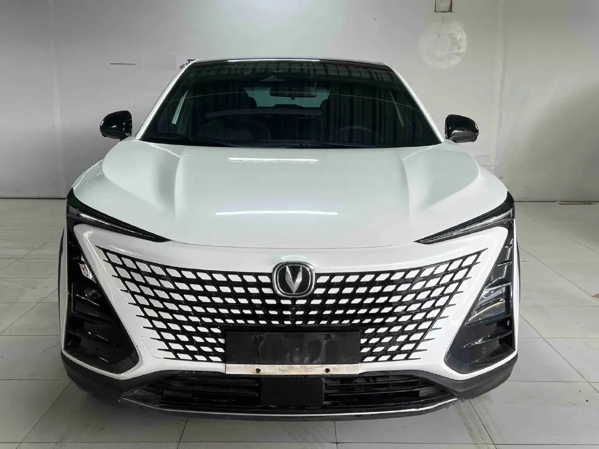 2022 ChangAn UNI-T 1.5T 188HP L4 7DCT,autocango,china used car exporter,china ev exporter,chinese used car exporter,chinese used ev exporter