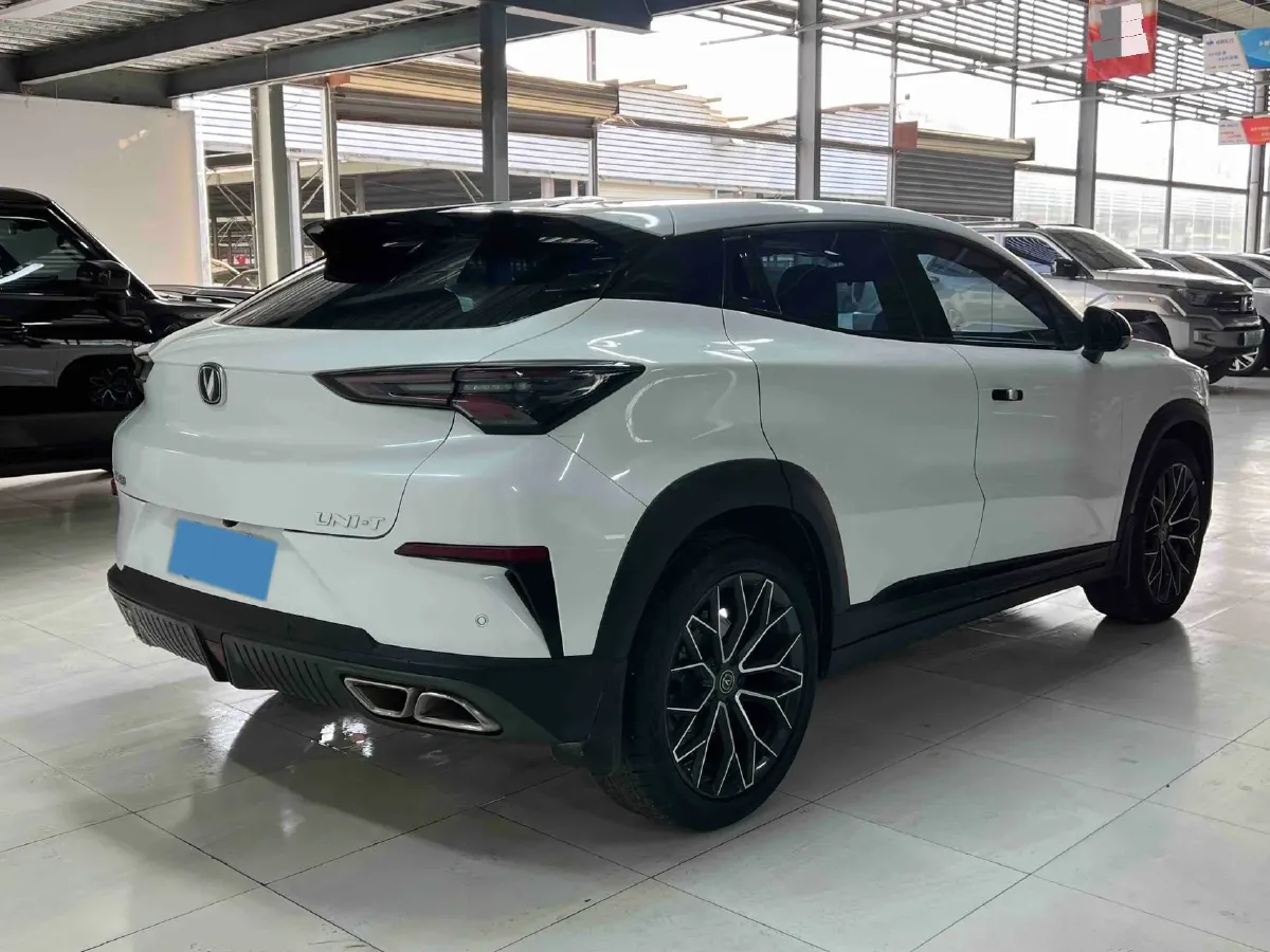 2022 ChangAn UNI-T 1.5T 188HP L4 7DCT,autocango,china used car exporter,china ev exporter,chinese used car exporter,chinese used ev exporter