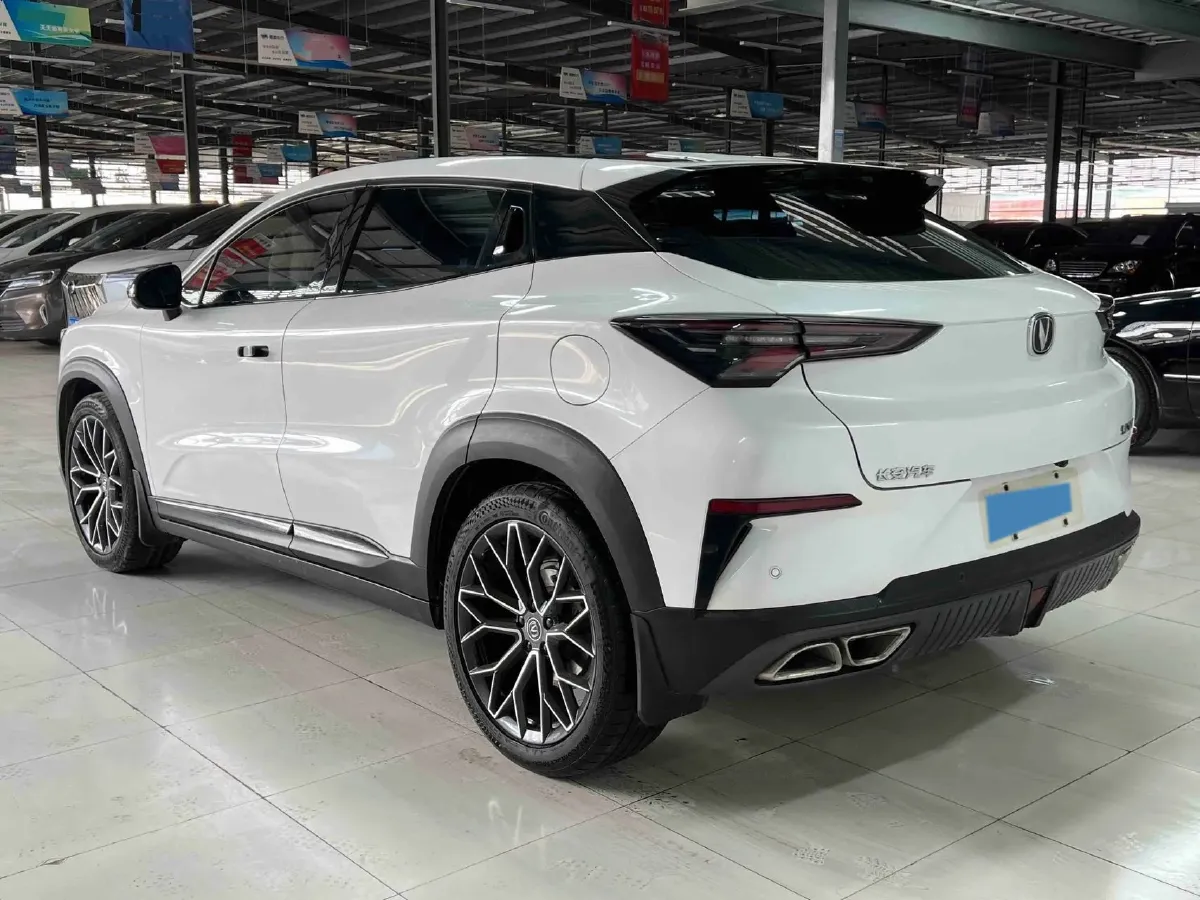 2022 ChangAn UNI-T 1.5T 188HP L4 7DCT,autocango,china used car exporter,china ev exporter,chinese used car exporter,chinese used ev exporter