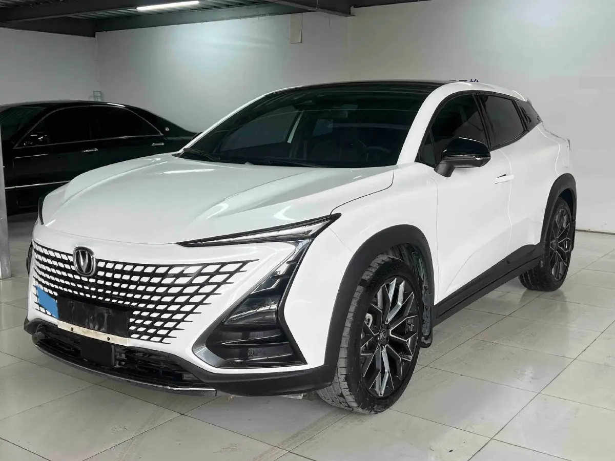 2022 ChangAn UNI-T 1.5T 188HP L4 7DCT,autocango,china used car exporter,china ev exporter,chinese used car exporter,chinese used ev exporter