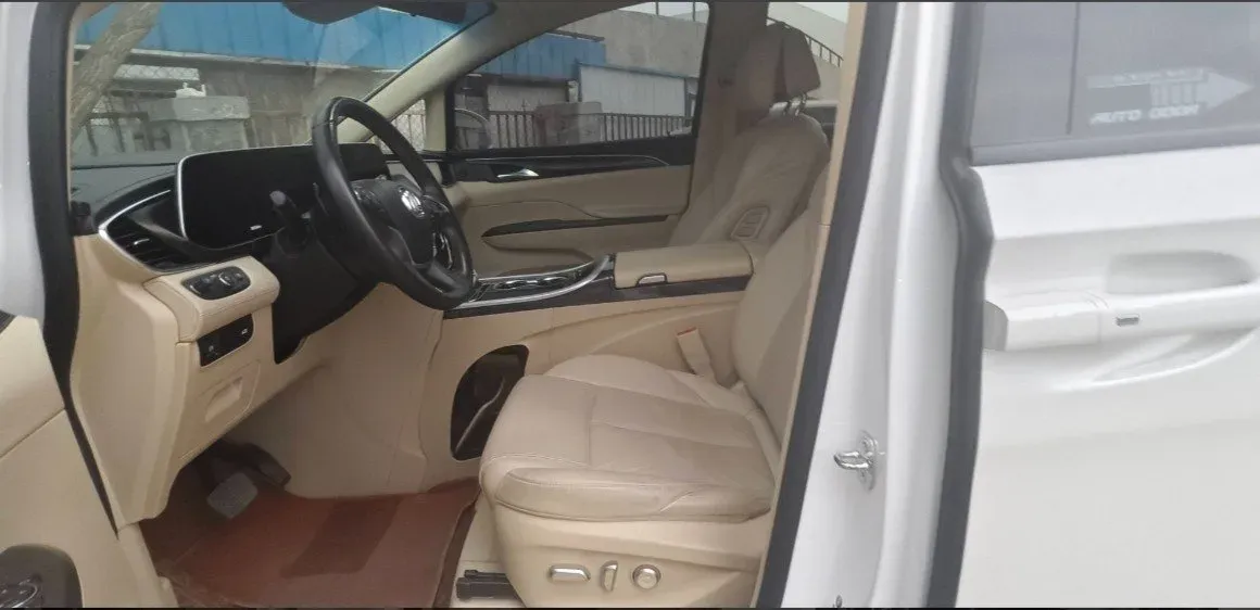 2022 Buick GL8 2.0T 237HP L4 9AT,autocango,china used car exporter,china ev exporter,chinese used car exporter,chinese used ev exporter