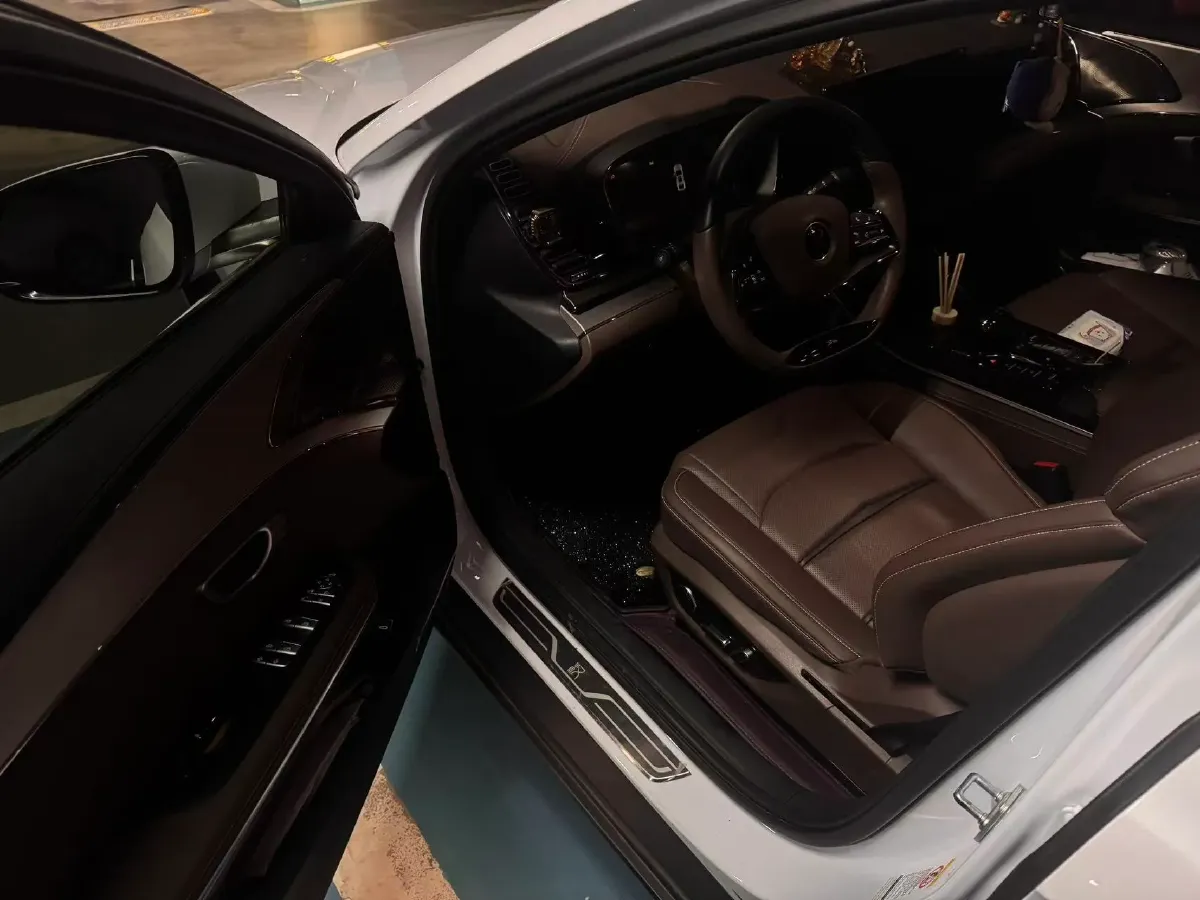 2020 WEY VV7 2.0T 227HP L4 7DCT PHEV,autocango,china used car exporter,china ev exporter,chinese used car exporter,chinese used ev exporter