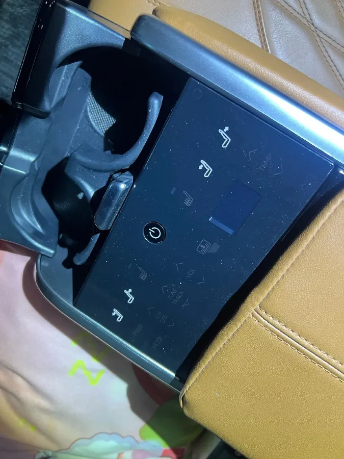 2019 Toyota Avalon 2.5L 178HP L4 E-CVT Hybrid,autocango,china used car exporter,china ev exporter,chinese used car exporter,chinese used ev exporter