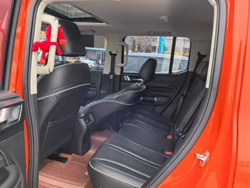 2023 Tank 300 2.0T 227HP L4 8AT,autocango,china used car exporter,china ev exporter,chinese used car exporter,chinese used ev exporter