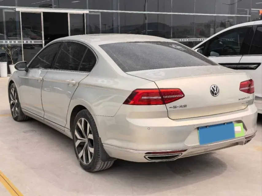 2018 Volkswagen Magotan 1.8T 180HP L4 7DCT,autocango,china used car exporter,china ev exporter,chinese used car exporter,chinese used ev exporter