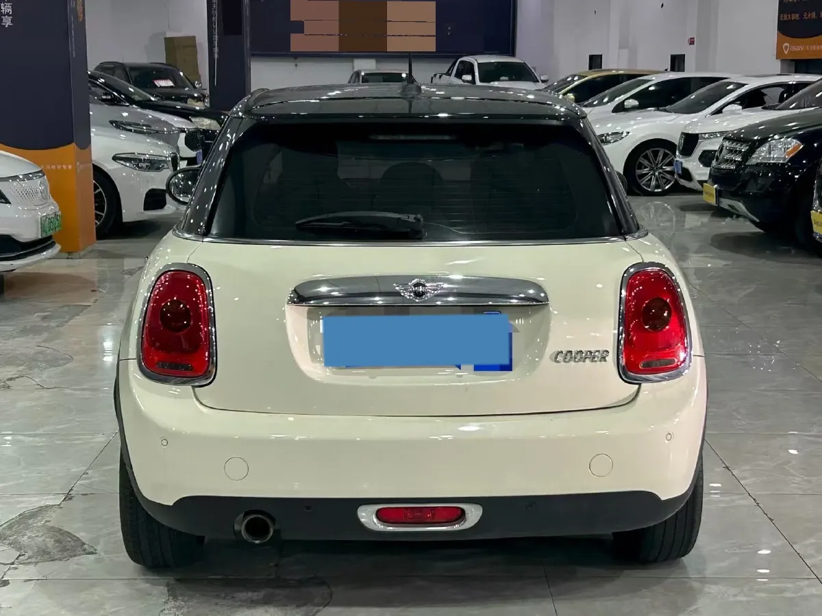 2016 MINI MINI 1.5T 136HP L3 6AT,autocango,china used car exporter,china ev exporter,chinese used car exporter,chinese used ev exporter