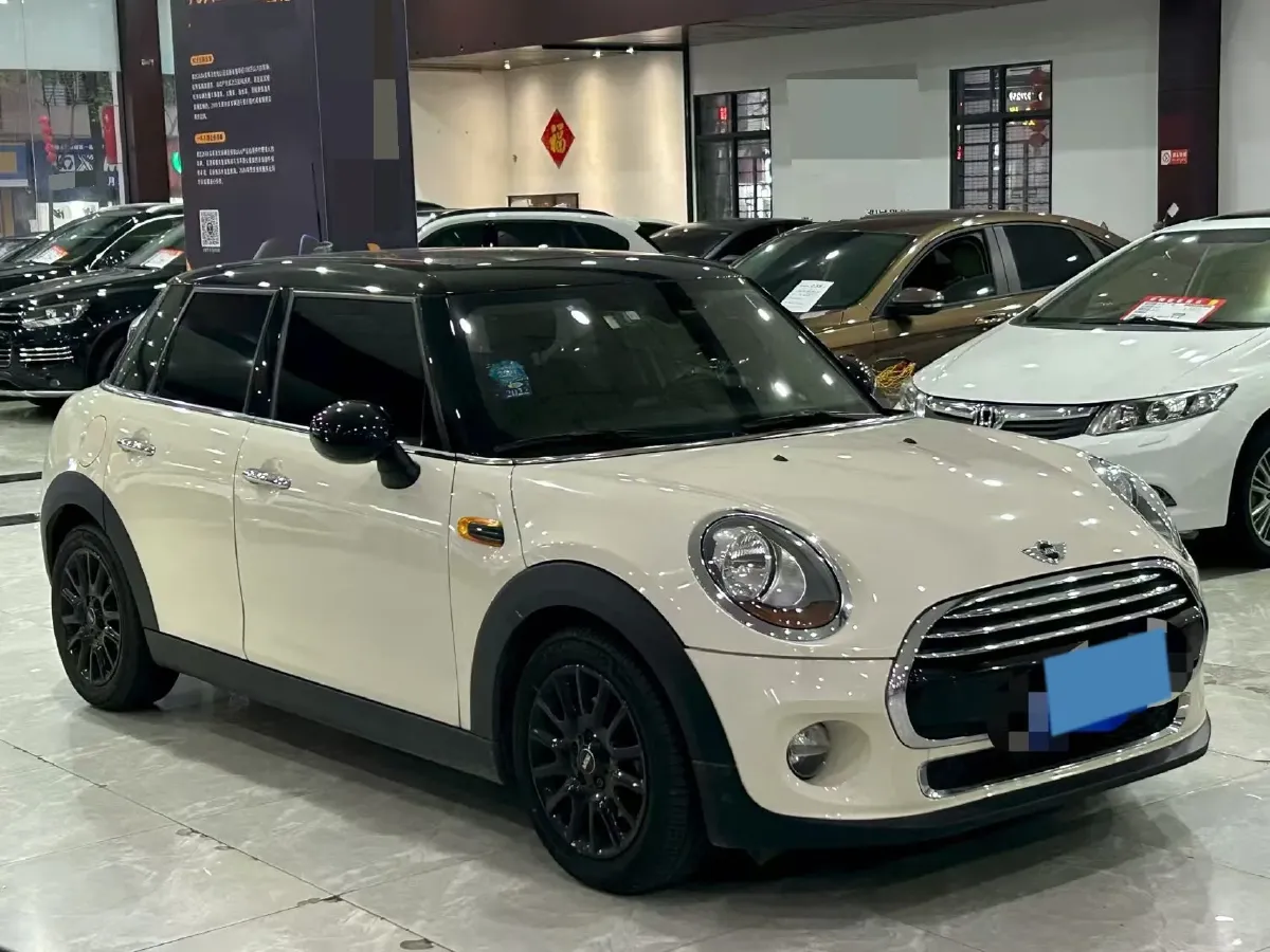 2016 MINI MINI 1.5T 136HP L3 6AT,autocango,china used car exporter,china ev exporter,chinese used car exporter,chinese used ev exporter