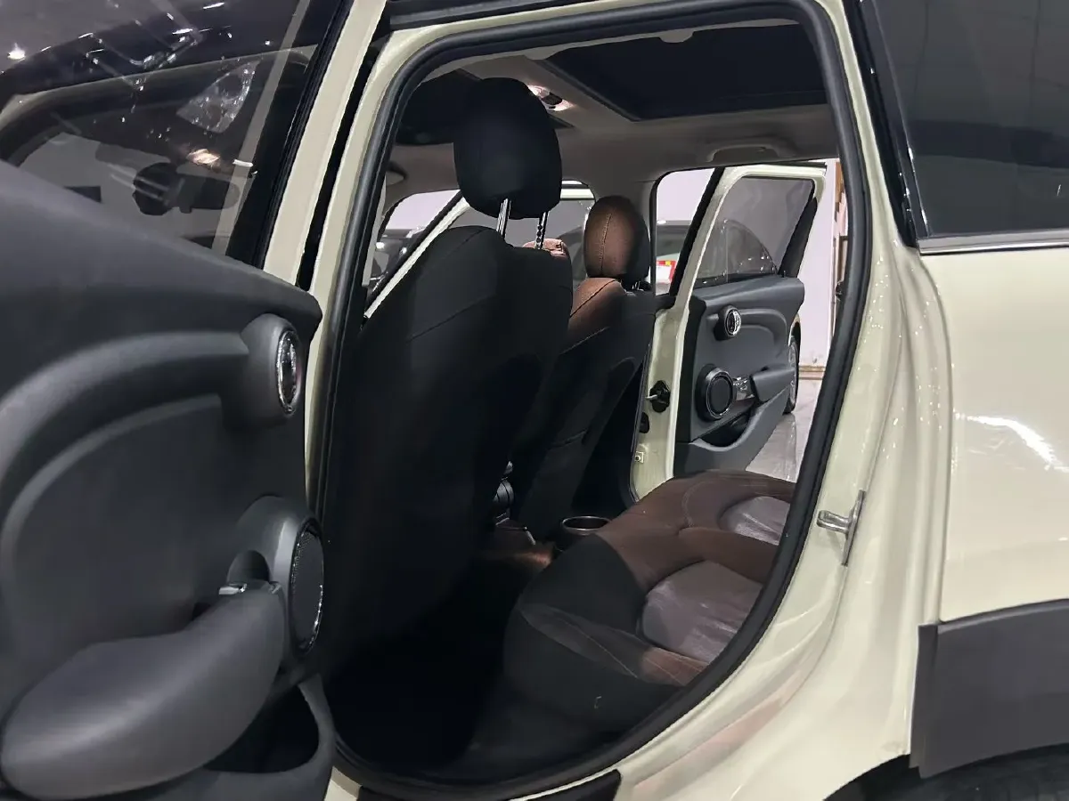 2016 MINI MINI 1.5T 136HP L3 6AT,autocango,china used car exporter,china ev exporter,chinese used car exporter,chinese used ev exporter