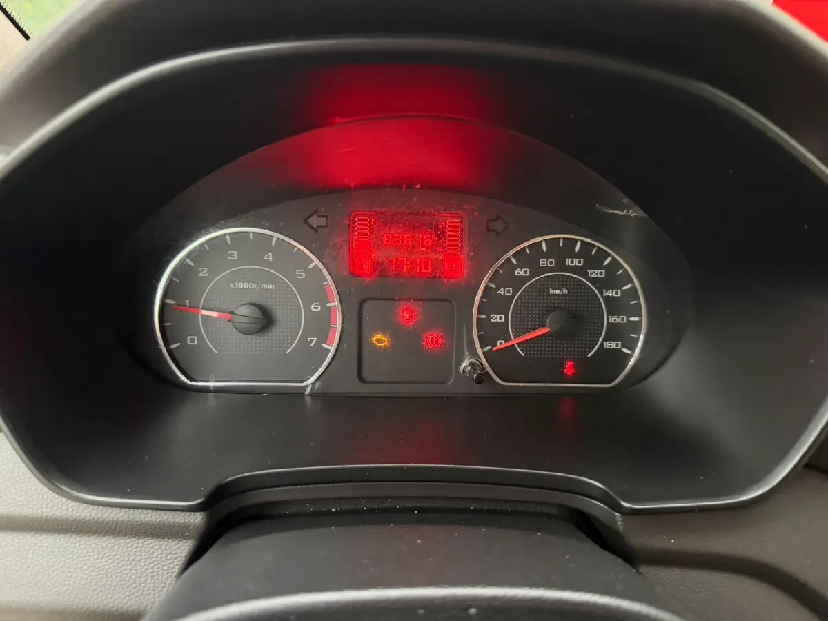 2019 WuLing HongGuang V 1.5L 99HP L4 6MT,autocango,china used car exporter,china ev exporter,chinese used car exporter,chinese used ev exporter