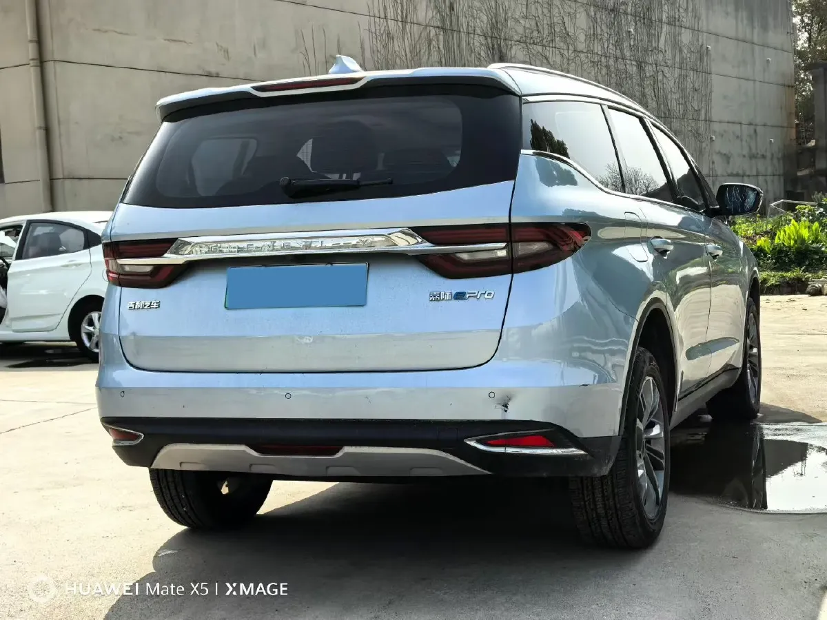 2021 GAC Trumpchi M8 2.0T 252HP L4 8AT,autocango,china used car exporter,china ev exporter,chinese used car exporter,chinese used ev exporter
