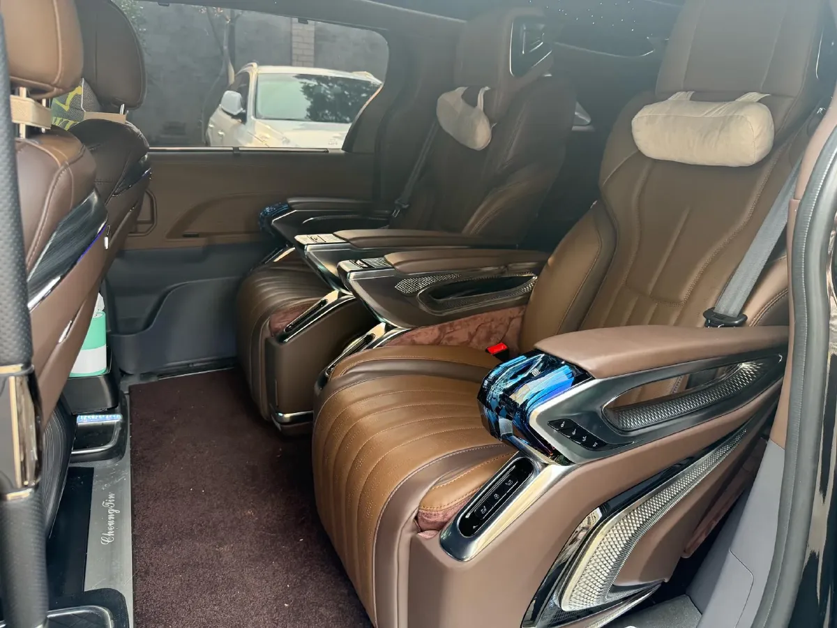 2024 Toyota Sienna 2.5L 189HP L4 E-CVT Hybrid,autocango,china used car exporter,china ev exporter,chinese used car exporter,chinese used ev exporter