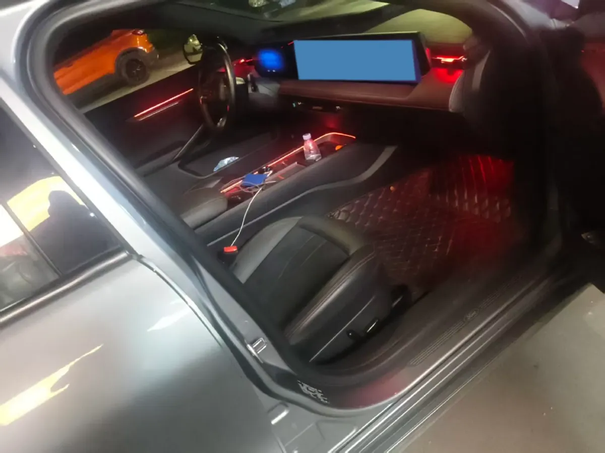 2022 Ford Mondeo 2.0T 238HP L4 8AT,autocango,china used car exporter,china ev exporter,chinese used car exporter,chinese used ev exporter