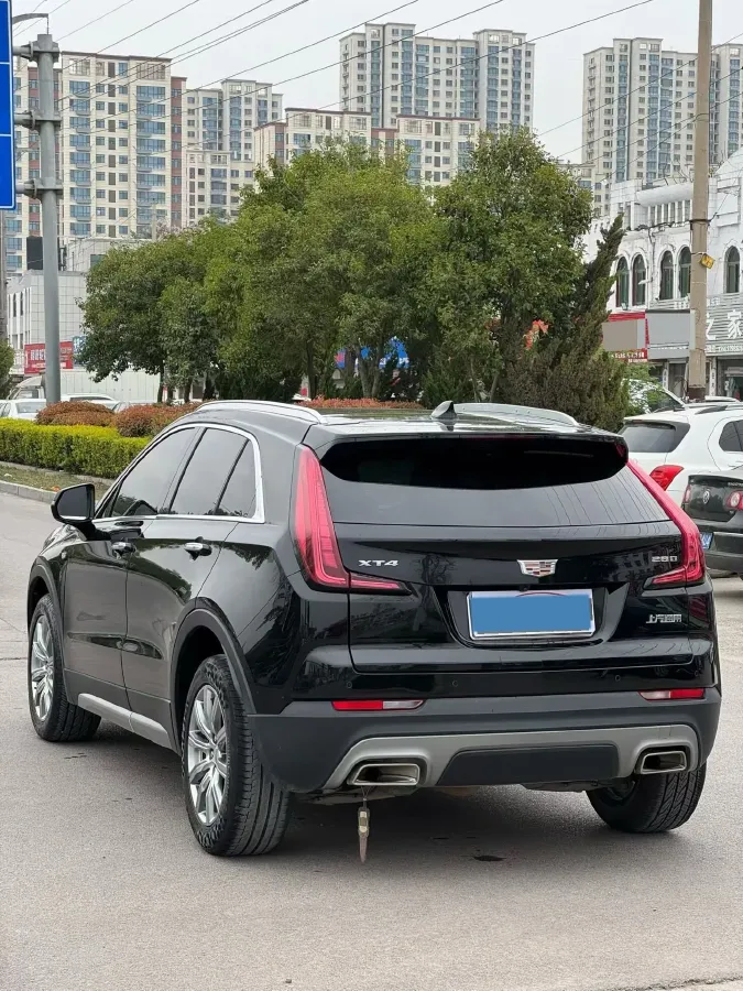 2021 Cadillac XT4 2.0T 237HP L4 9AT,autocango,china used car exporter,china ev exporter,chinese used car exporter,chinese used ev exporter